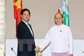 Prime Minister Nguyen Tan Dung (L) and Myanmar President Thein Sein (Source: VNA)