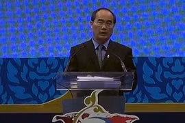 Deputy PM Nguyen Thien Nhan addresses the summit (Photo: VNA)