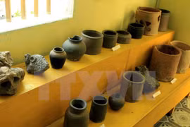 Hundreds of artefacts dating back to the 10th century have been discovered (Photo:VNA)