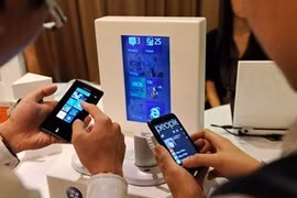 Analysts say mobile devices are continuing to sell well in December, and are expected to do so over the next several months (Photo: cafebize)