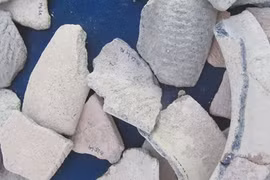 More than 4,500 items, including ceramics, stone axes, coins and shells dating back to the 3,000-year-old Sa Huynh Culture, were found during two-months of excavation. (Photo: VNA)