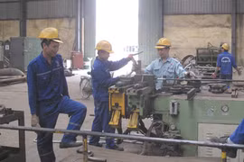 Vinashin's workers (Source:vinashin.com.vn)