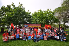 Vietnamese students in Italy celebrate the Southern Liberation Day (Photo: VNA)