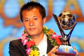Pham Thanh Luong wins Golden Ball prize (Photo: VNA)