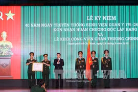 PM Nguyen Tan Dung attends the hospital’s 40th Traditional Day in Ho Chi Minh City on May 23. (Photo: VNA)