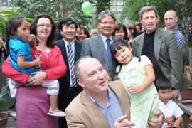 The MoU signed between Vietnam and Malta is hoped to promote the best interests of foster children and guarantee their social welfare (Illustrative image. Source: moj.gov.vn)