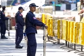 Thailand invokes security law to curb protests 