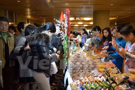 Vietnamese pavilion draws visitors (Photo: VNA)