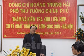 Deputy Prime Minister Hoang Trung Hai speaks at the session (Photo: VNA)