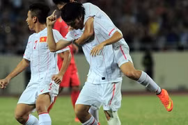 Vietnam players celebrate during their 4-1 win over Myanmar at the AFF U19 NutiFood Cup in September (Photo: VNA)