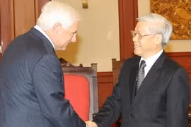 Party General Secretary Nguyen Phu Trong receives Panama President Alberto Martinelli (Source: VNA)