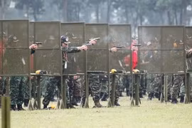 More than 300 marksmen from 10 regional contingents took part in the event (Photo: VNA)