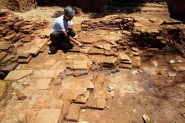 Vestiges of ancient village found on northern riverbank 
