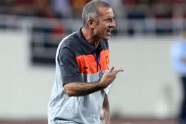 Viet Nam Coach Guillaume Graechen says his players will strive to beat China today. (Photo: VNS)