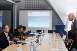 Scene at the meeting. Photo: VNA