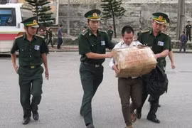 Vietnamese police catch drug dealers from Laos to VN (Source: VNA)
