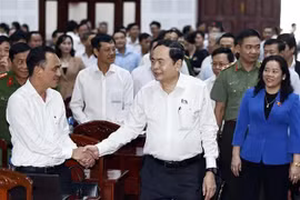 National Assembly Chairman Tran Thanh Man meets with voters in Vi Thanh city, the Mekong Delta province of Hau Giang, on December 14. (Photo: VNA)
