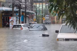 Heavy rain causes severe flooding in southern Thailand (Photo: bangkokpost.com)