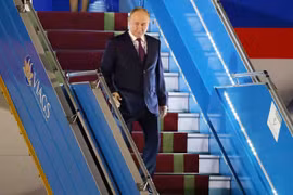 Russian President starts state visit to Vietnam