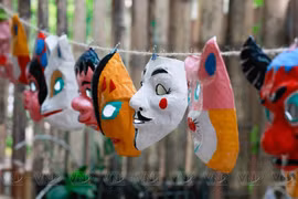 Exhibition keeps traditional crafts alive