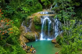 Pristine beauty of Mu Waterfall in Hoa Binh province
