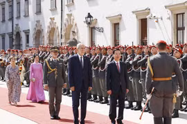 President holds talks with Austrian counterpart