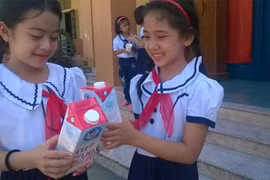 Nghe An children benefit from school milk programme 