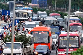 Transport fares fall in Hanoi 