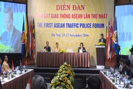 ASEAN police share experience in enduring traffic safety