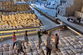 ADB to pour 880 million USD into Cambodia