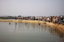 Nine students drown in Quang Ngai province 