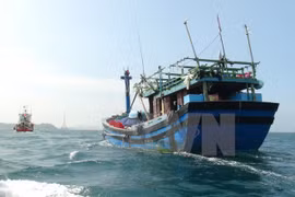 Fishermen in distress off Tonkin Gulf saved by China 