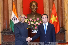 President greets incoming ambassadors 