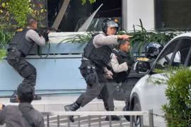 Indonesia imprisons seven IS supporters