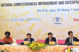 Workshop seeks ways for stronger economy 