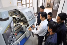Schools need to better vocational training methods 