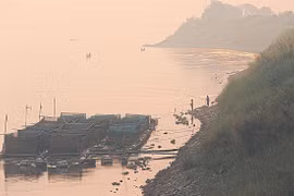 Mekong River level in northeast Thailand rises