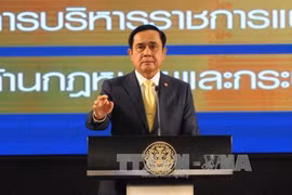 Thai government bans red-shirts from establishing anti-fraud centres