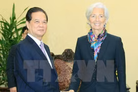 PM assures IMF chief about Vietnam’s continued reform 