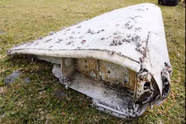 Suspected MH370 debris found in Mozambique delivered to Malaysia 