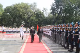 Lao Party chief reasserts special attention to relations with Vietnam 