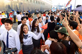 NA Vice Chairman hosts Vietnamese youths from SSEAYP