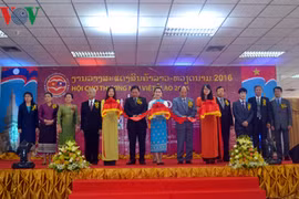 Vientiane hosts Vietnam-Laos Trade Fair 2016 