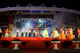 Muong minority group holds second Gong Festival 