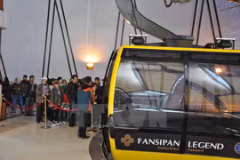 Fansipan-Sapa cable car serves tens of thousands of tourists
