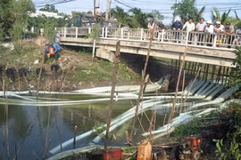 Mekong provinces help locals fight drought