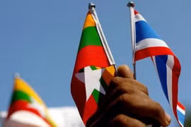 Thailand, Myanmar agree to foster military ties