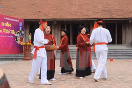 2016 Hung Kings temple festival features Xoan singing