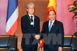 Vietnam, Thailand work to ensure Mekong river water usage