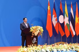 PM delivers speech at 8th GMS Summit